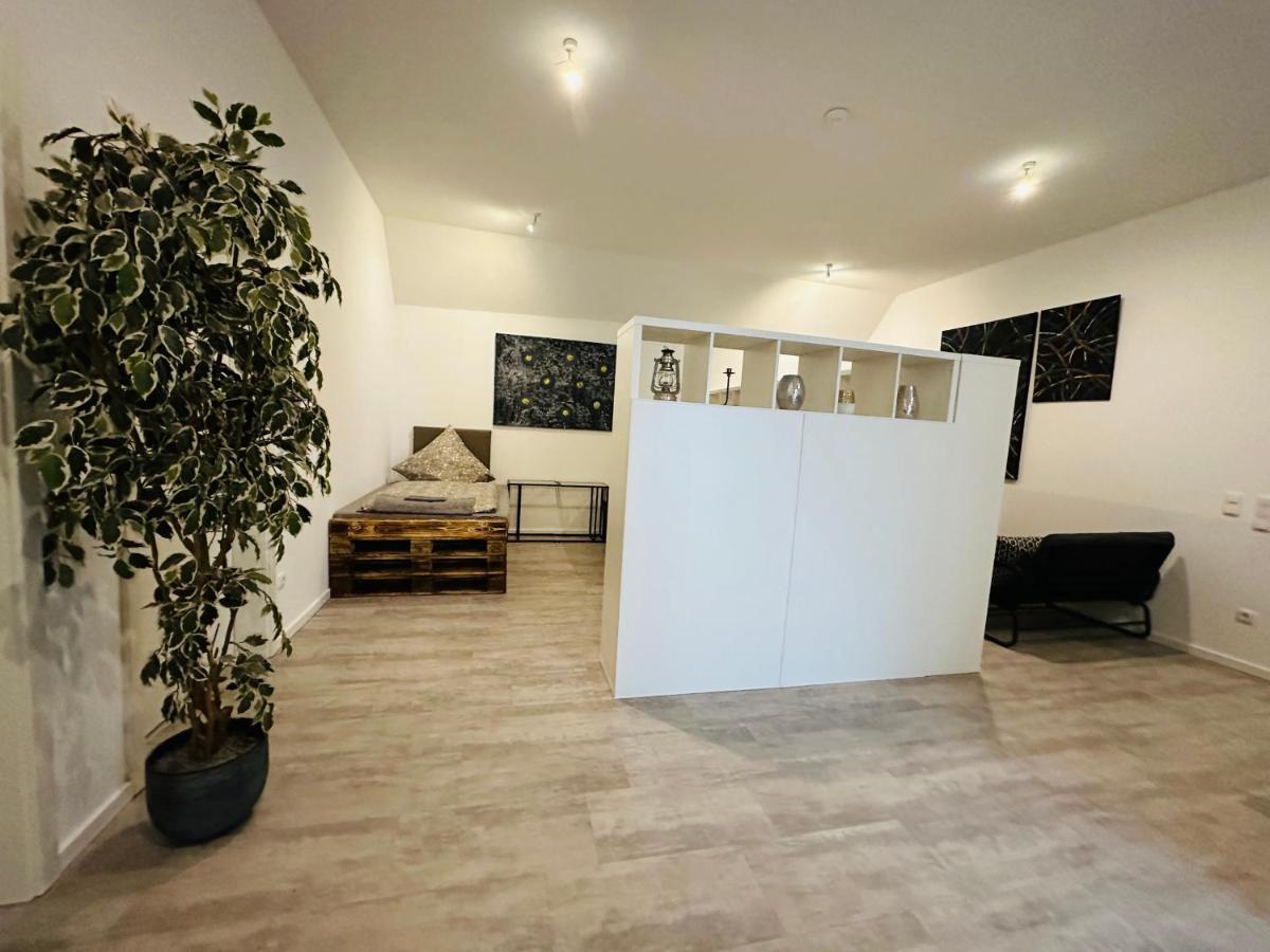 Leitmike&Sun 4 Apartamento Greussenheim Exterior foto